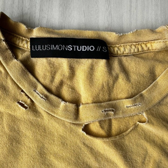 Lulusimonstudio women’s T-shirt. Size small. - Picture 2 of 6